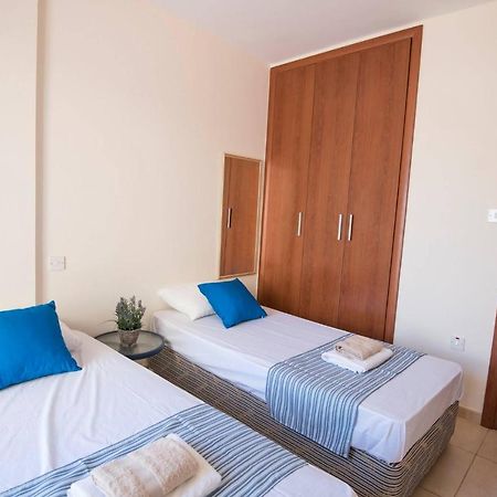 Apartments For Holidays Paralimni Exteriör bild