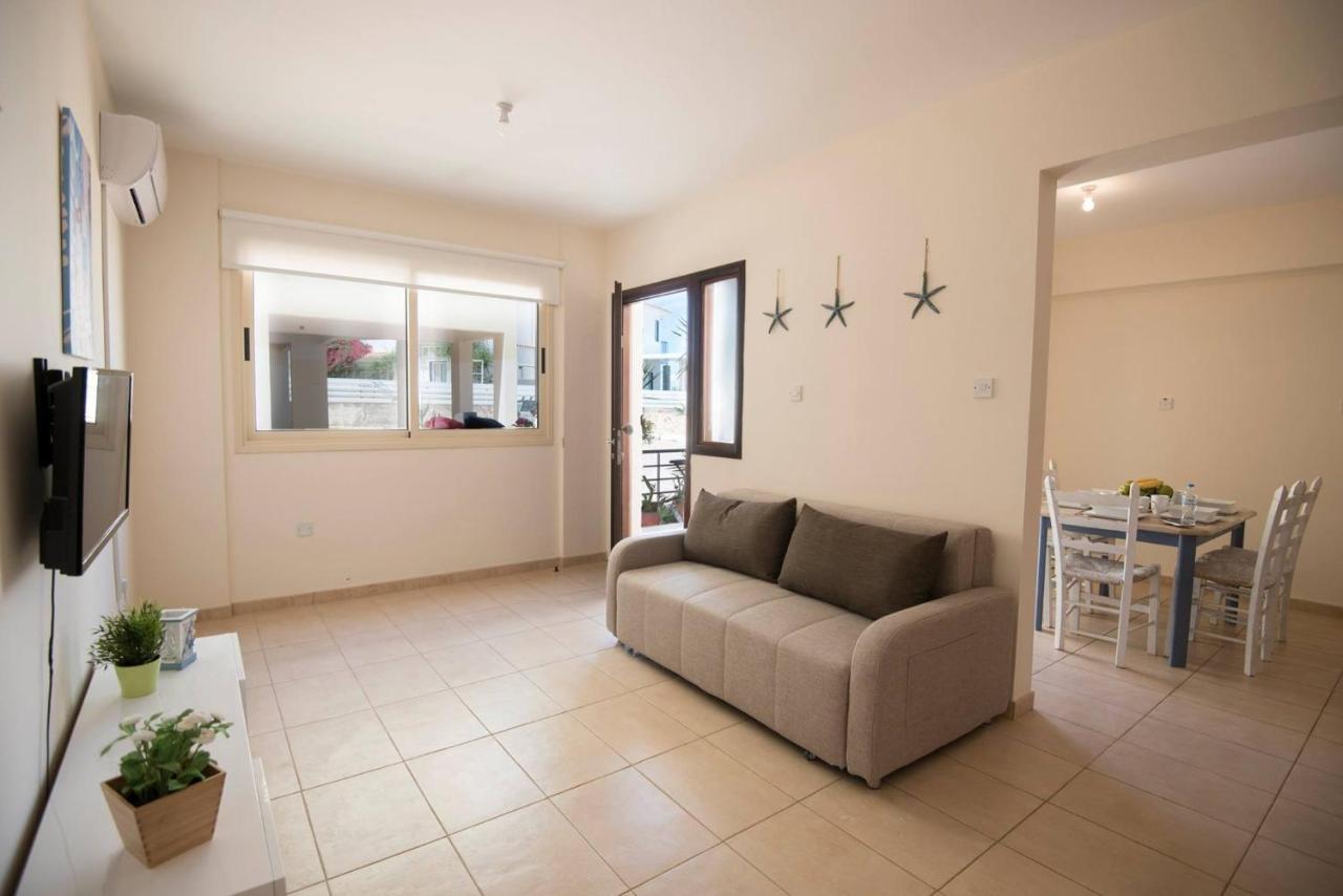 Apartments For Holidays Paralimni Exteriör bild