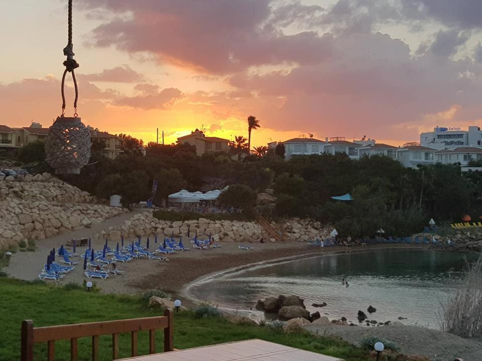 Apartments For Holidays Paralimni Exteriör bild